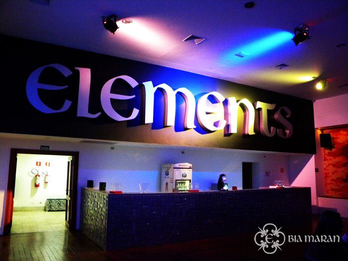 Criação de espaço de bar da casa de eventos ELEMENTS
